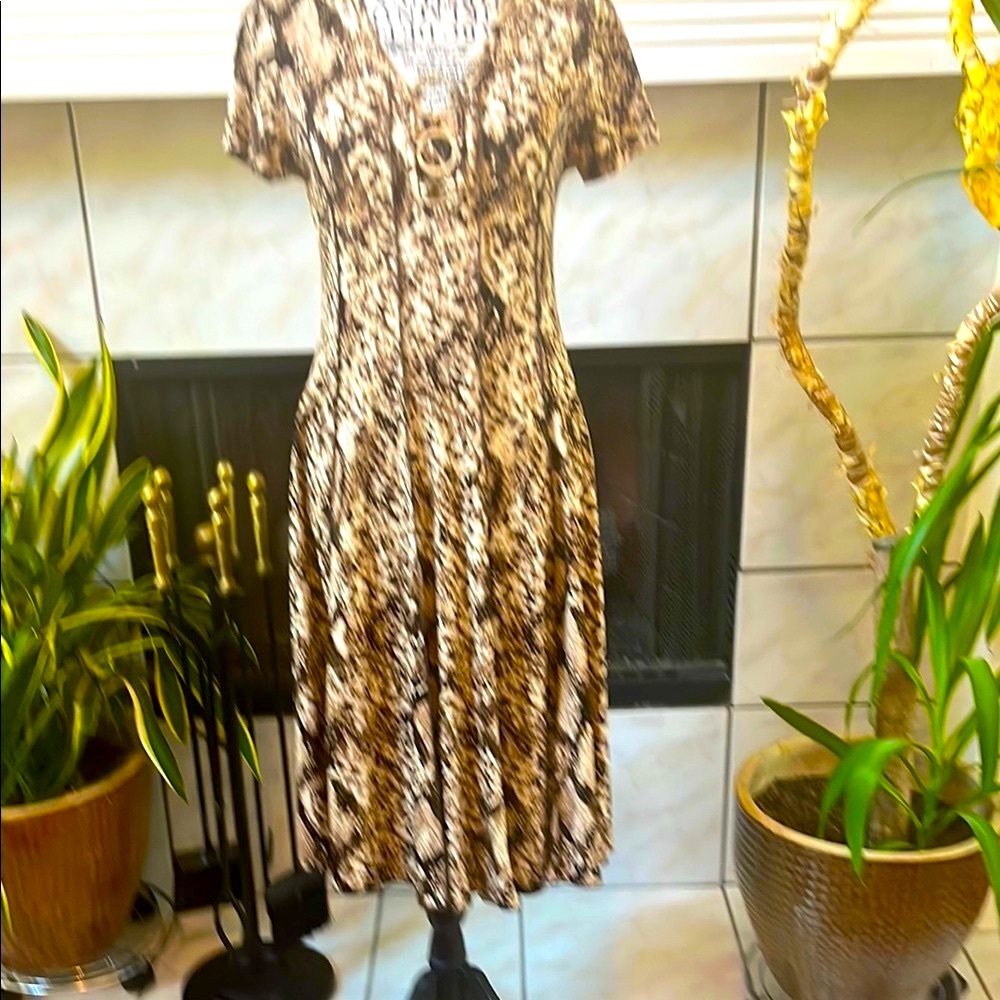 Elegant Brown Patterned Dress